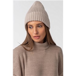 Шапка вязаная бини с отворотом бежевая