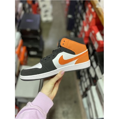Nike Air Jordan 1