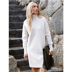 Платье из пряжи с кашемиром