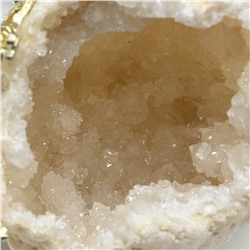 Минерал кальцита с образованием жеод 62*55*70мм