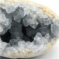 Друза целестина вес 469г, размер 84*61*48мм