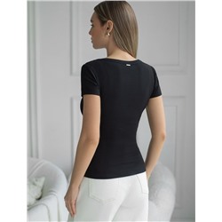 Футболка из трикотажа в широкий рубчик