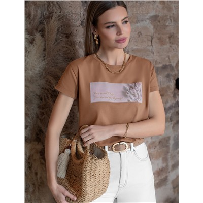 Футболка из премиального хлопка с авторским принтом