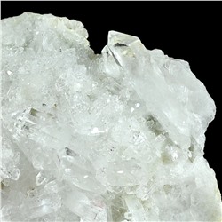 Друза из горного хрусталя 100*92*26мм, 217г (M)