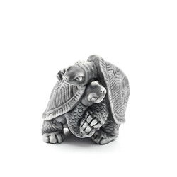 Фигурка из мрамолита "Две черепахи (шарж)" 36*28*35мм
