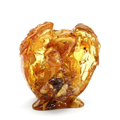 Фигурка с янтарем Мария с младенцем 63*40*66мм цв.медовый, 61,5г