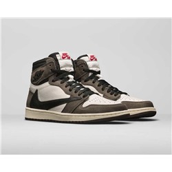 Nike AIR JORDAN 1 RETRO