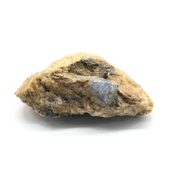 Корунд сапфир в породе 42*34*17мм, 23г
