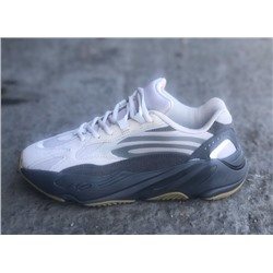 ADIDAS YEEZY BOOST 700 v2