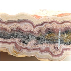Камень родохразит 90*47*31мм, 251г (H)