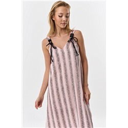 Платье летнее а-силуэта на бретельках из хлопка в полоску на бледно-розовом