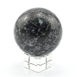 Шар из амфиболита, диаметр 54-57мм, 241-275гр.
