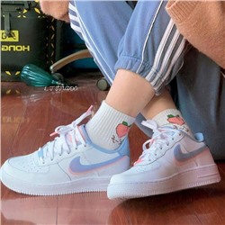 Nike Air Force 1 07 Lv8