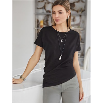 Футболка из премиального хлопка с ассемитричным низом