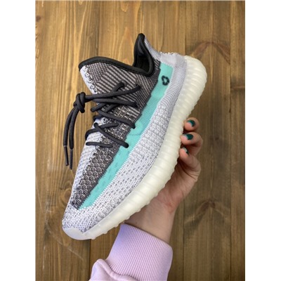 Adidas Yeezy Boost 350 V2 (без коробки)