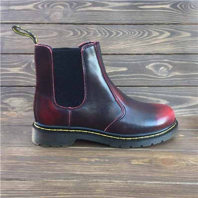 Dr. Martens 2976 Chelsea Cherry Red