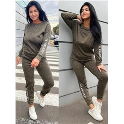 Спортивные костюмы 902544
