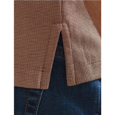 Футболка-поло из фактурного трикотажа