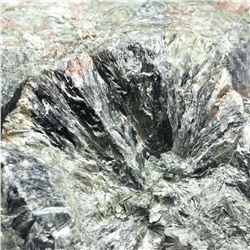 Коллекцмонный серафинит "Клинохлор" 114*68*38мм, 358г