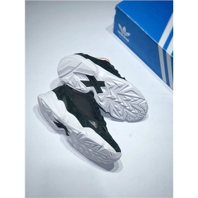 Кроссовки Adidas Falcon W
