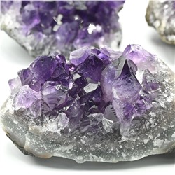 Друза аметистовая 66*47*28мм, 120-129г