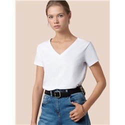 Футболка из премиального хлопка с V-образным вырезом