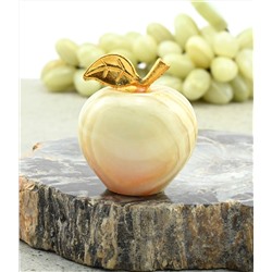 Яблоко из камня оникс 37*37*45мм.