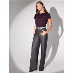 Нарядная футболка с блестящим принтом