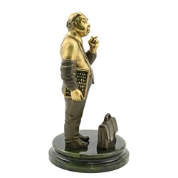 Статуэтка "Финансист" из бронзы на подставке из нефрита 100*100*185мм