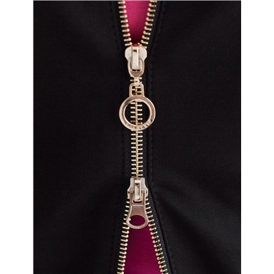 Бомбер среднего объема на молнии с карманами из эластичного футера двухнитки