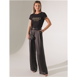 Нарядная футболка с блестящим принтом