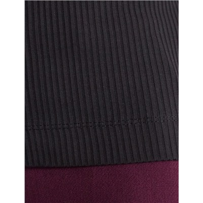 Водолазка из фактурного трикотажа в рубчик