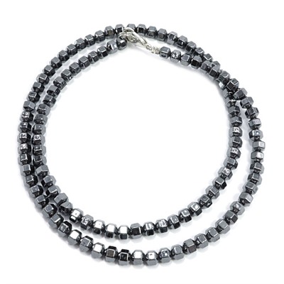 Бусы ГРАНЕНЫЕ из ГЕМАТИТА, цвет BLACK SILVER - целебные нормализуют давление (бусины по 3-4 мм., длина нити 43-45 см.), 1 шт.