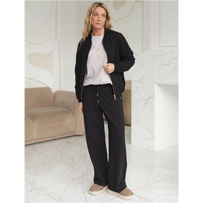 Бомбер среднего объема на молнии с карманами из эластичного футера двухнитки