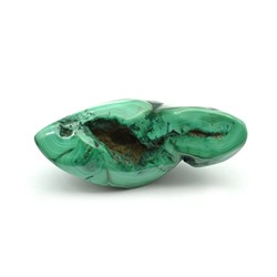 Минерал малахит 78*34*26мм, 127г