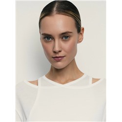 503059 ZARINA Футболка