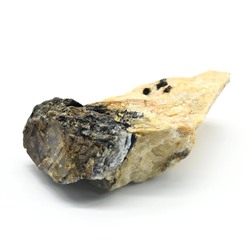 Корунд сапфир в породе 50*24*17мм, 27г