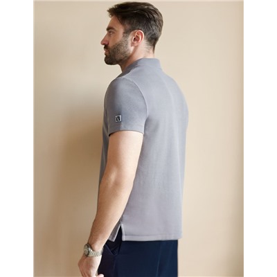 Футболка-поло из фактурного трикотажа