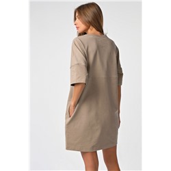 Платье-футболка оверсайз из трикотажа бежевое