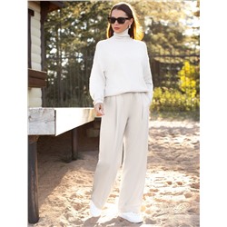 Свободный свитер с высоким воротом из мягкой пряжи с кашемиром