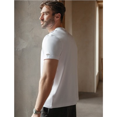 Футболка из премиального хлопка с авторским принтом