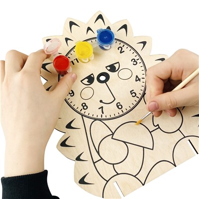 Деревянные часы своими руками с красками «Ежик»