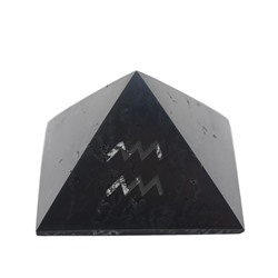 Пирамида из шунгита полированная "Водолей", 50*50мм
