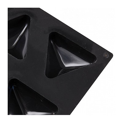 Форма силиконовая "Треугольники" 30*17 см, 8 ячеек