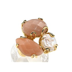 Женское кольцо с беломоритом и жемчугом Барокко из ювелирного сплава