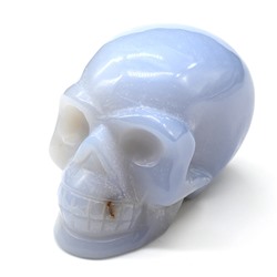 Резной череп из голубого халцедона 80*44*56мм, 308г