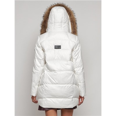 Куртка зимняя женская модная с мехом белого цвета 132298Bl