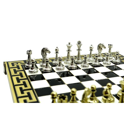 Шахматы с металлическими фигурами "Стаунтон" 275*275мм.