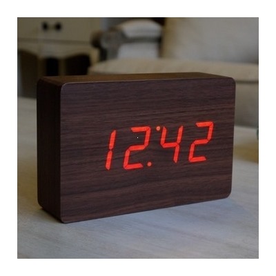 Электронные часы в деревянном корпусе VST-863-1, красные цифры