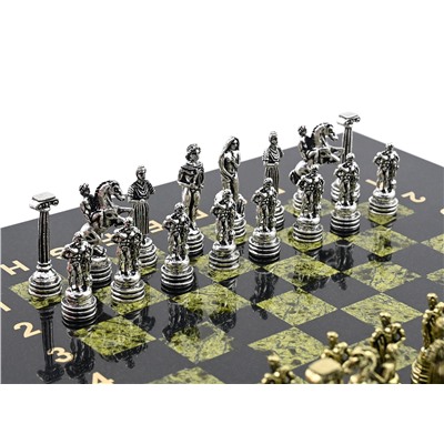 Шахматы подарочные с металлическими фигурами "Геракл", 250*250мм